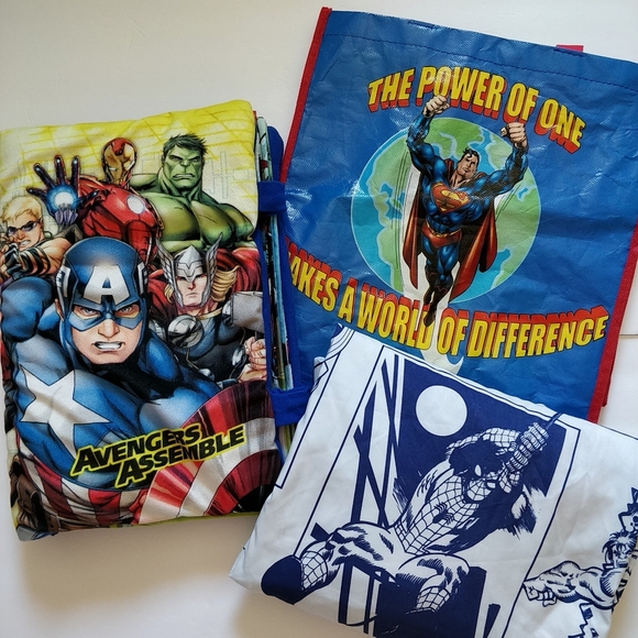 Marvel Other - Bundle of Marvel fitted sheet/Avengers pillow/bag